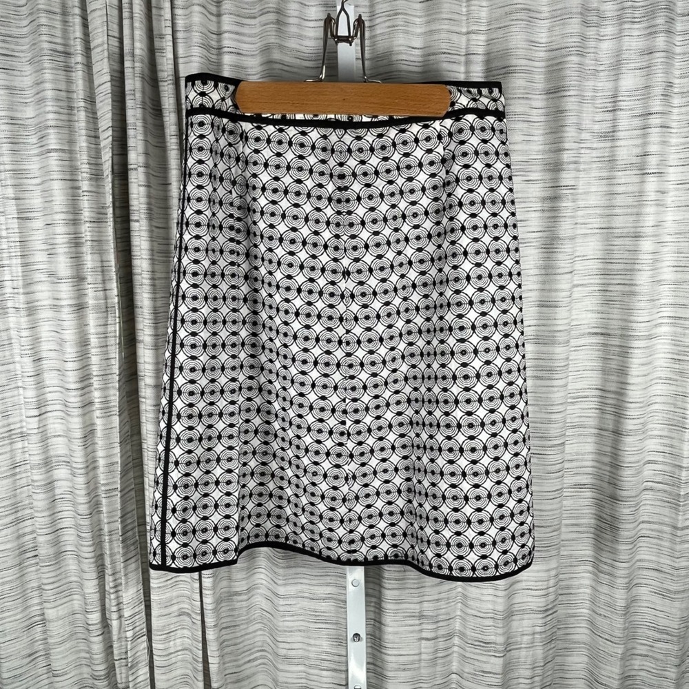 Talbots Womens 4 Black White Geo Embroidered Cotton A-Line Skirt Swirl Pattern